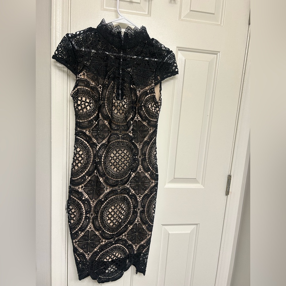 Elegant Black Lace Dress